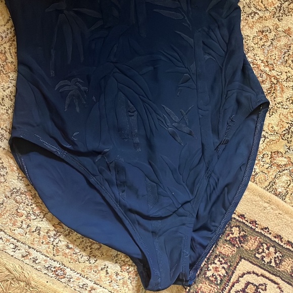 TOMMY BAHAMA Size 14 Monochromic MODEST Palm-tree "Textured Print" 1-Pc $158 NEW - Picture 10 of 16